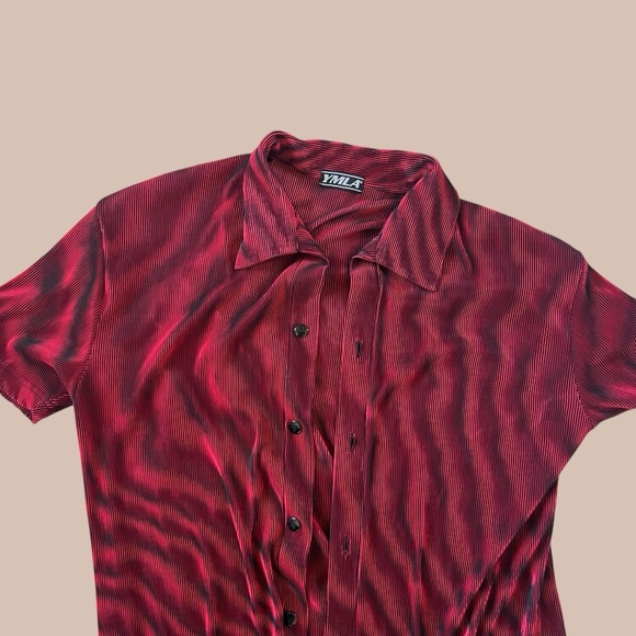 Vintage Button Down - Picture 2 of 3